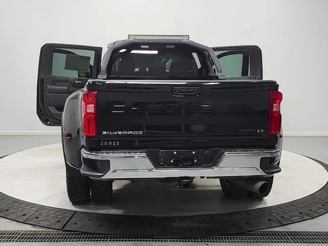 Used 2022 Black Chevrolet LT image 14