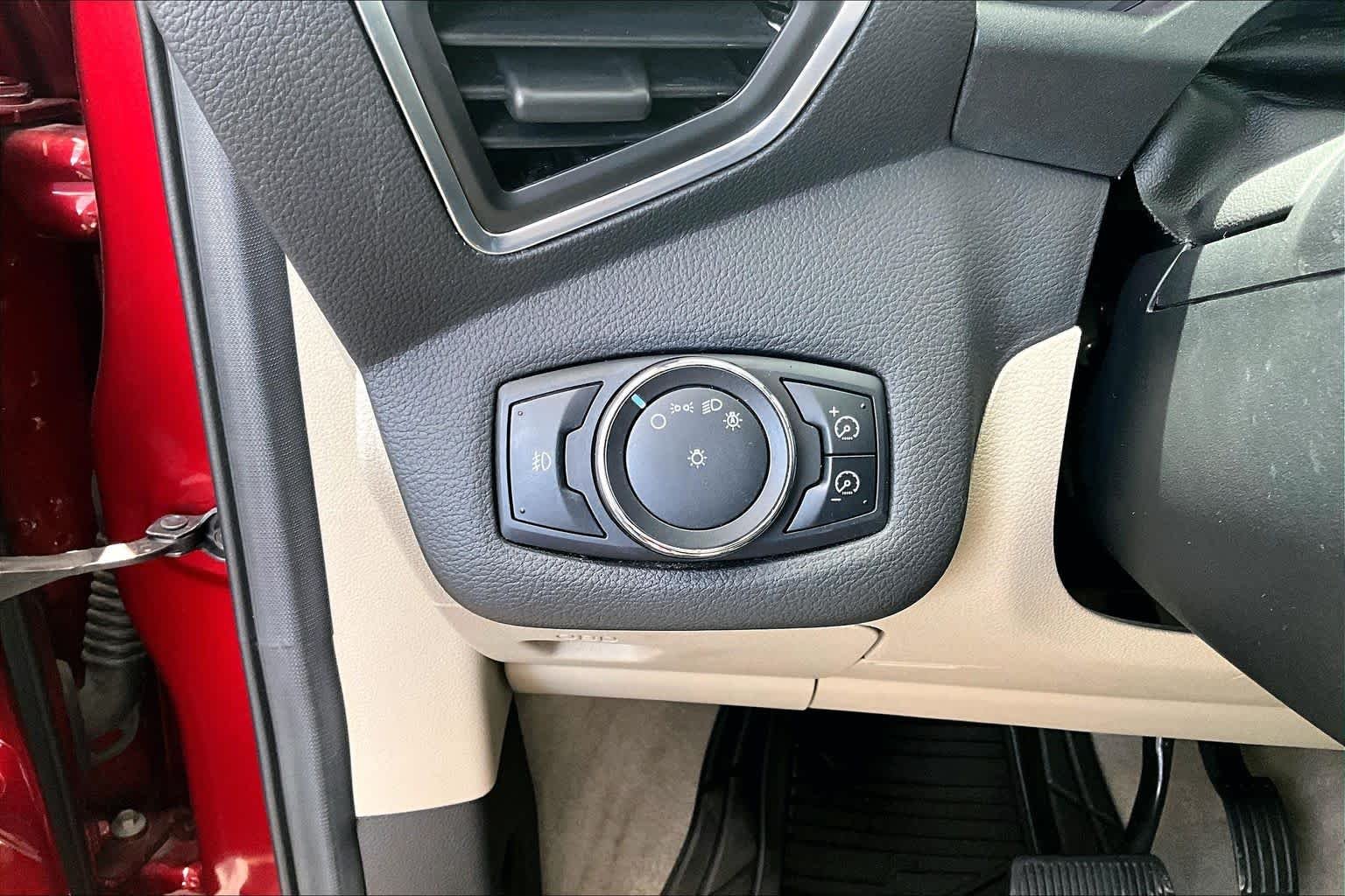 Used 2013 Ruby Red Ford SEL image 34