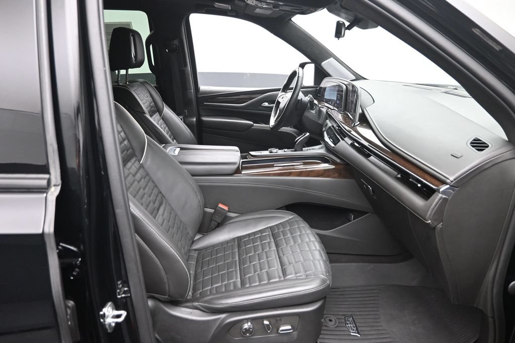 Used 2023 Black Cadillac Sport Platinum image 9