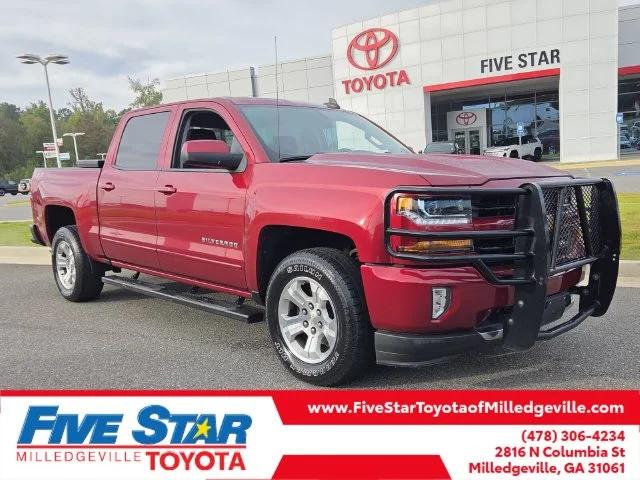 Used 2018 Red Chevrolet LT image 1