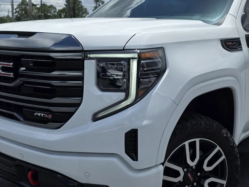 Used 2024 Summit White GMC AT4 image 9