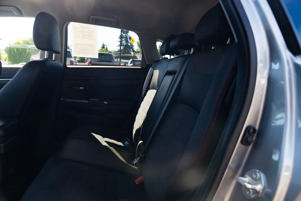 Used 2026 Gray Mitsubishi 2.0 SE image 19