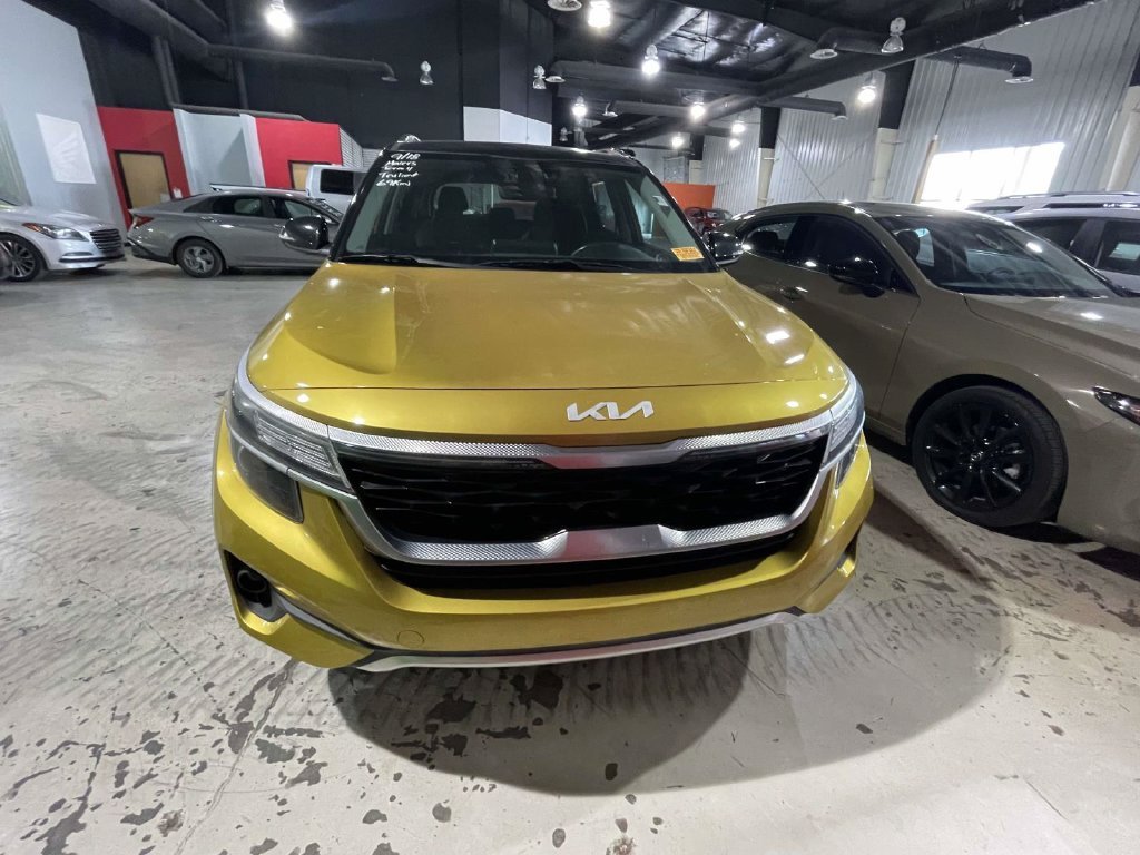 Used 2022 Yellow Kia S image 2