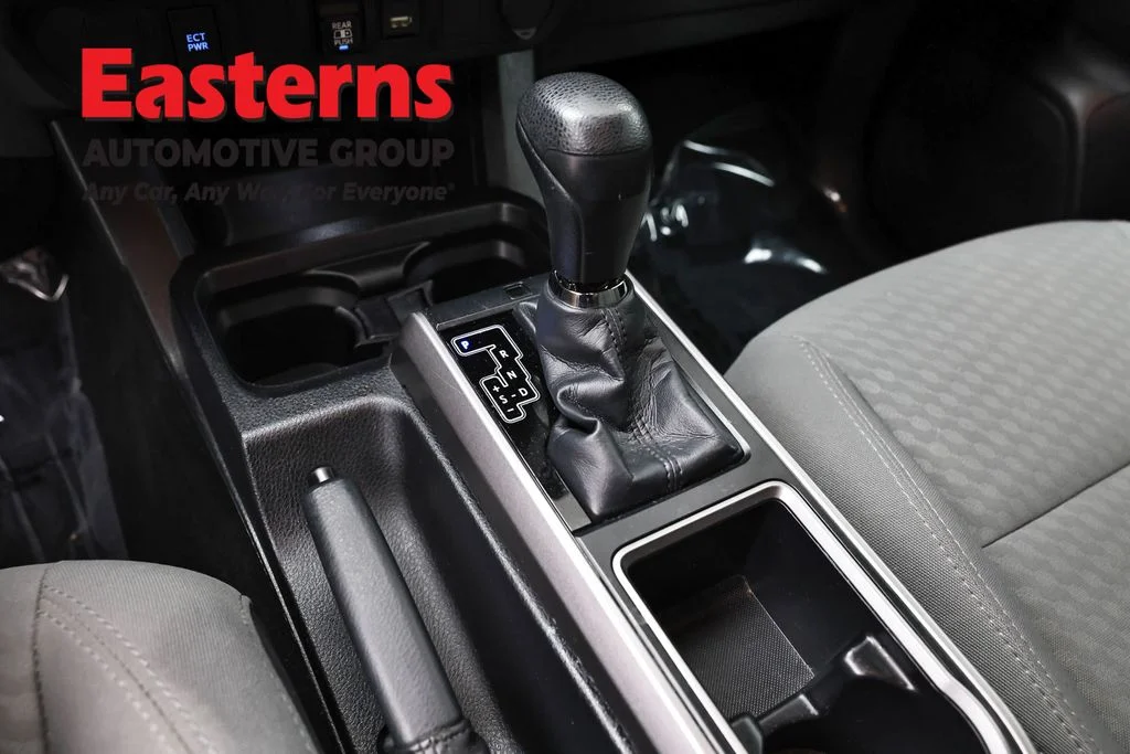 Used 2020 Gray Toyota SR5 image 12