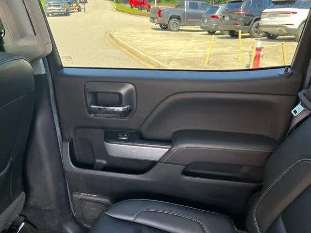 Used 2017 White Chevrolet LTZ image 12