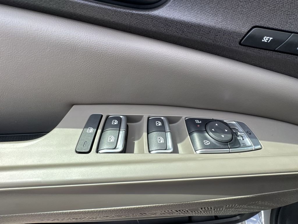 New 2026 White Kia EX image 13