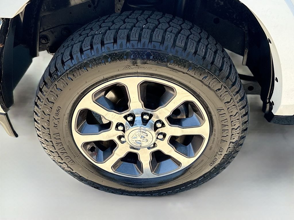 Certified Used 2019 Bright White Clearcoat Ram Longhorn image 32
