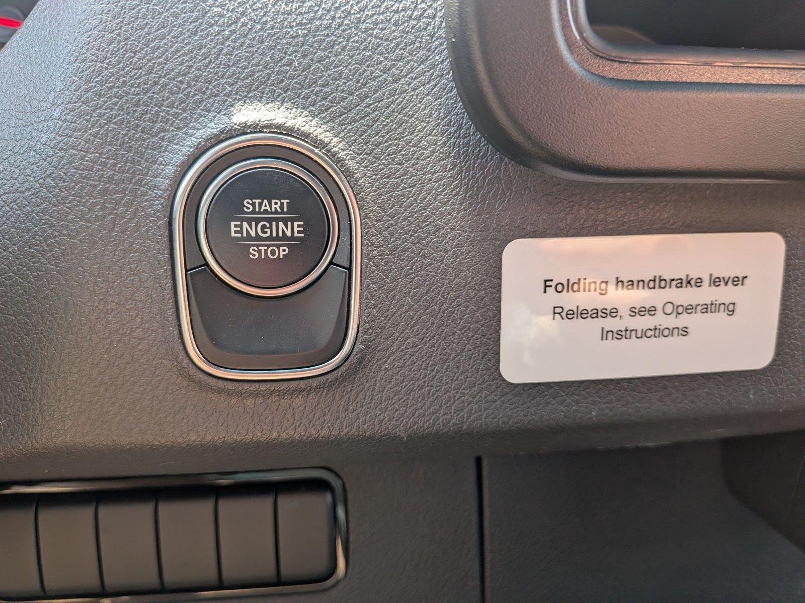 Used 2021  Mercedes-Benz  image 27