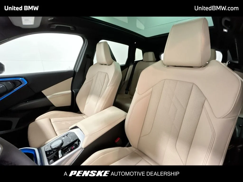 2025 BMW X3 30 - Photo 13