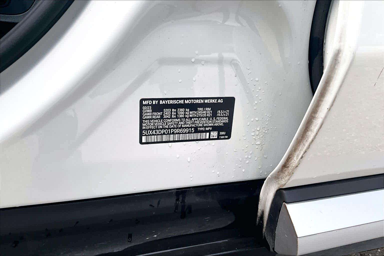 Used 2023 Alpine White BMW sDrive30i image 35