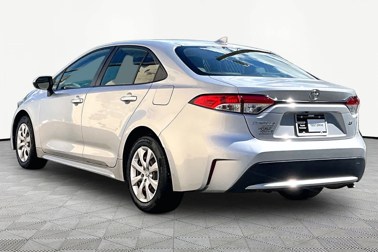 Used 2020 Classic Silver Metallic Toyota LE image 12