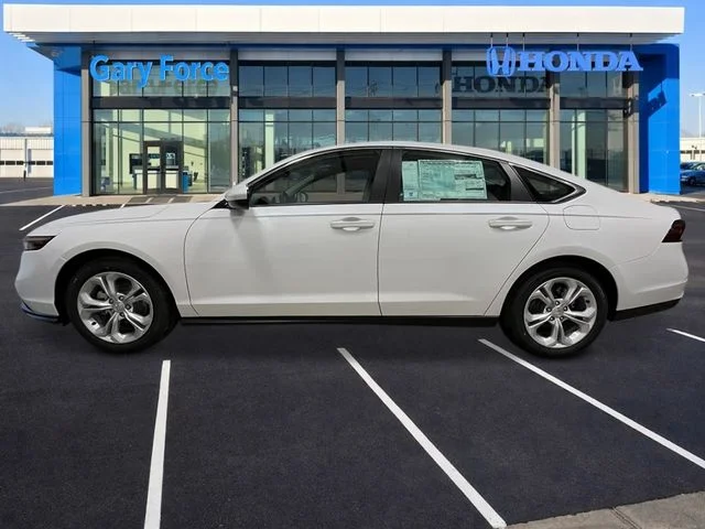 New 2026 Platinum White Pearl Honda LX image 2