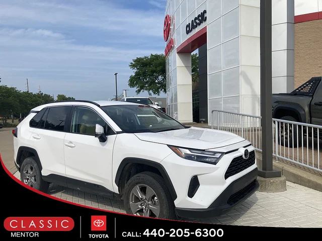 2025 Toyota RAV4 XLE
