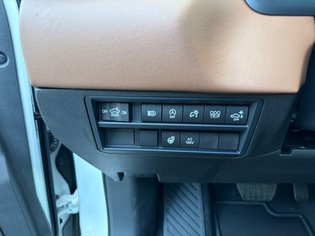 New 2026 Wind Chill Pearl <sup>1</sup> Toyota  1794 Edition image 15