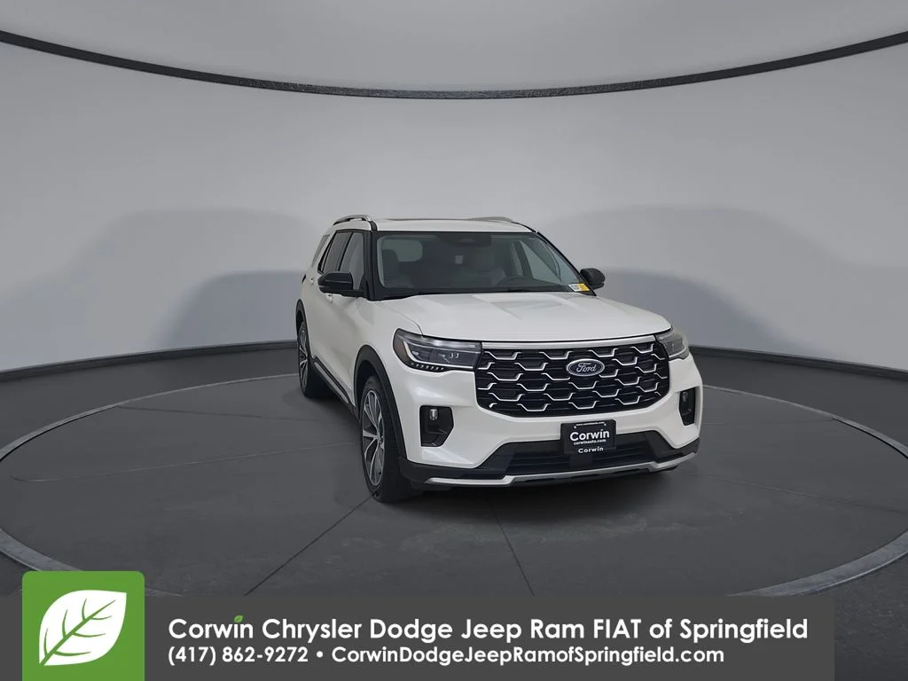 Used 2025 White Ford Platinum image 4