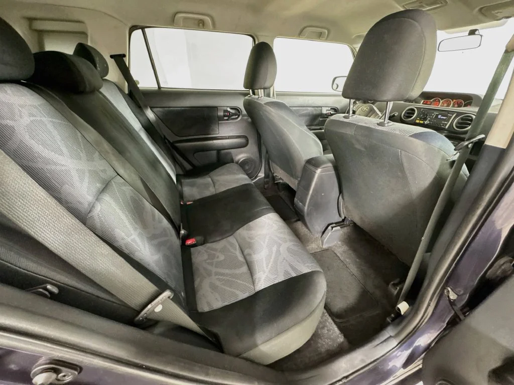 Used 2012 Blue Scion Base image 28
