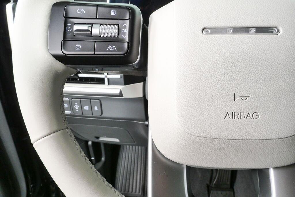 New 2026 Phantom Black Hyundai SE image 45