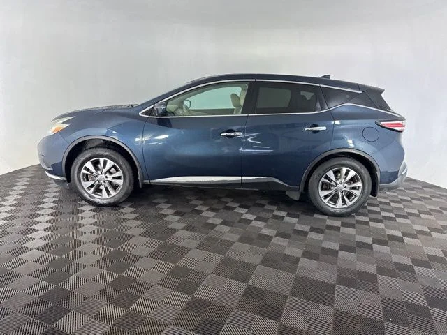 Used 2017 Blue Nissan S image 8