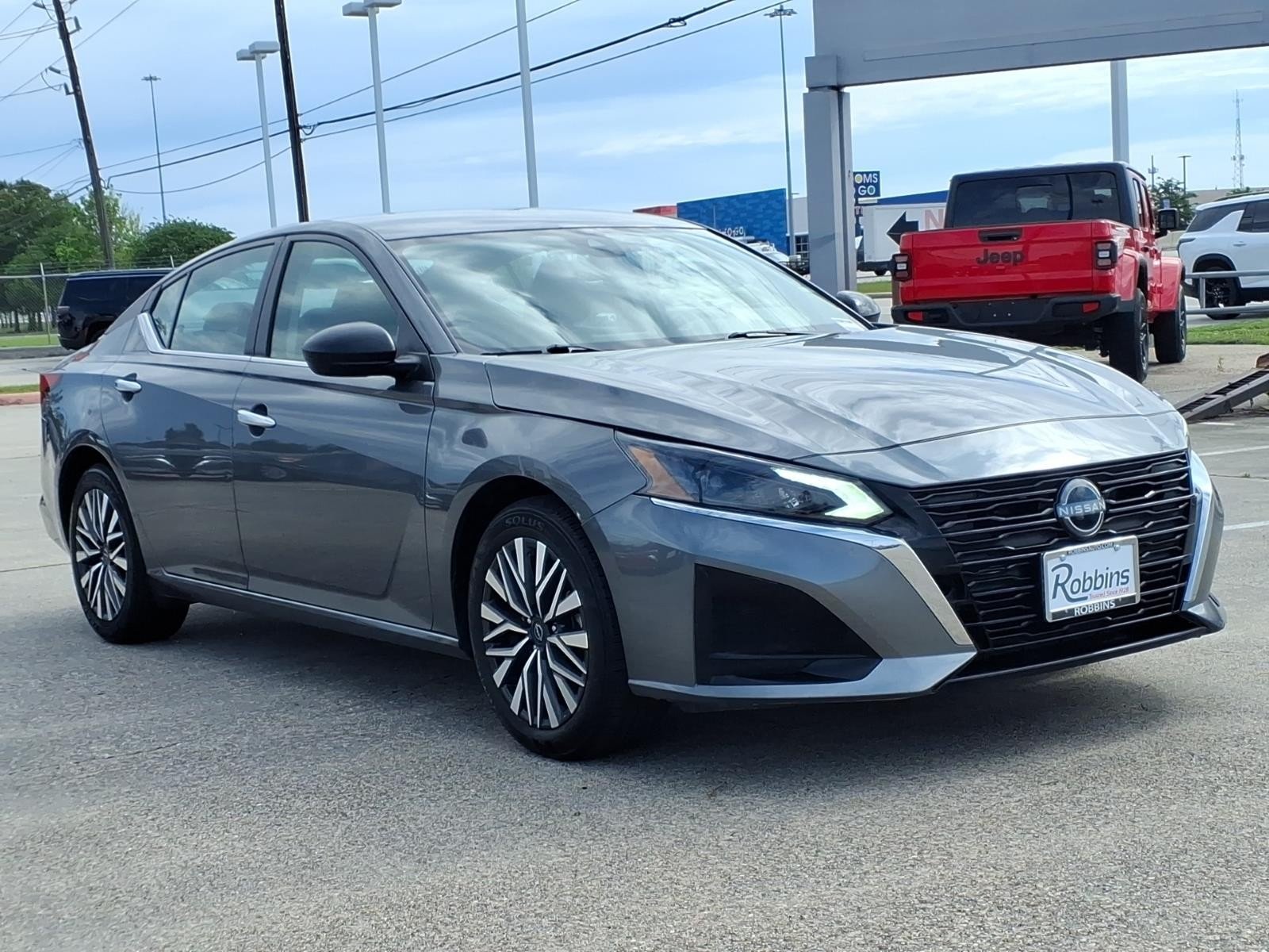 2024 Nissan Altima 2.5 SV - 2