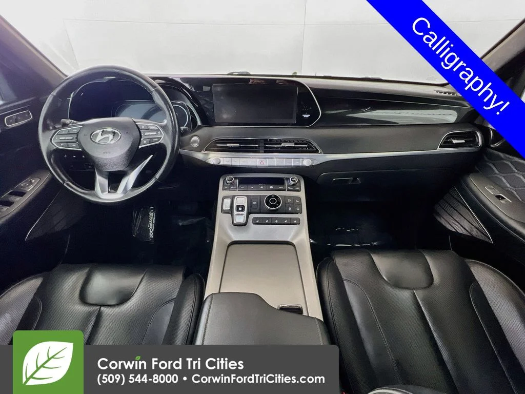 Used 2022 Silver Hyundai Calligraphy image 7