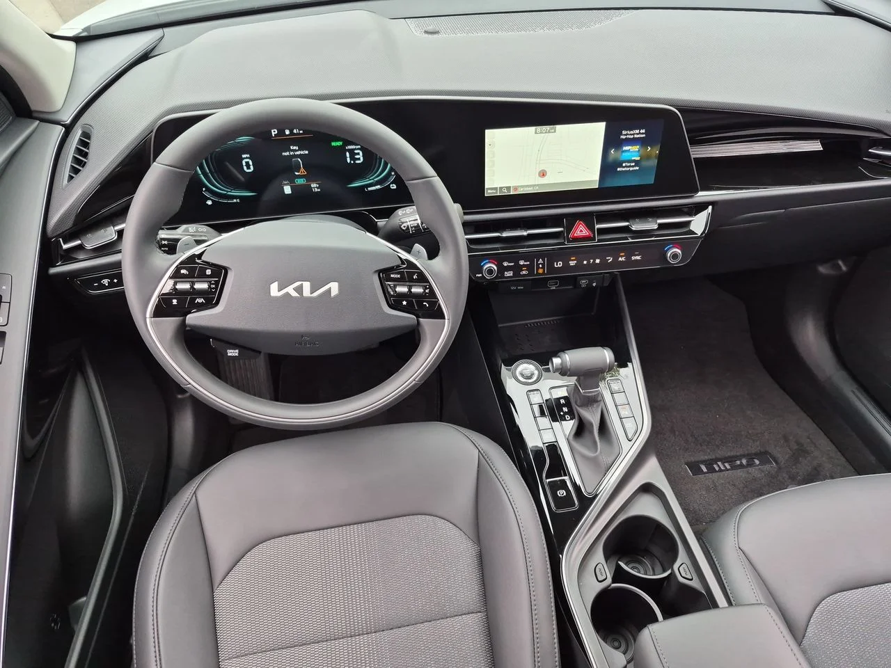 New 2026 Snow White Pearl Kia EX image 20