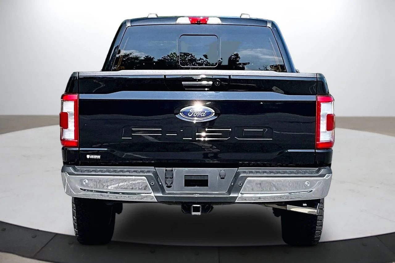 Certified Used 2022 Black Ford Lariat image 8