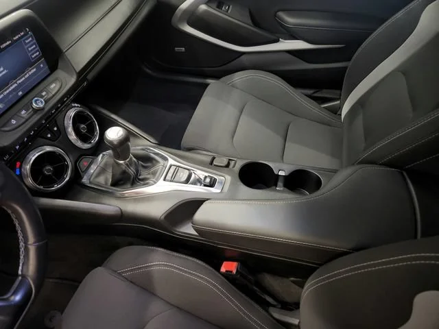2021 Chevrolet Camaro 1LT - Photo 32