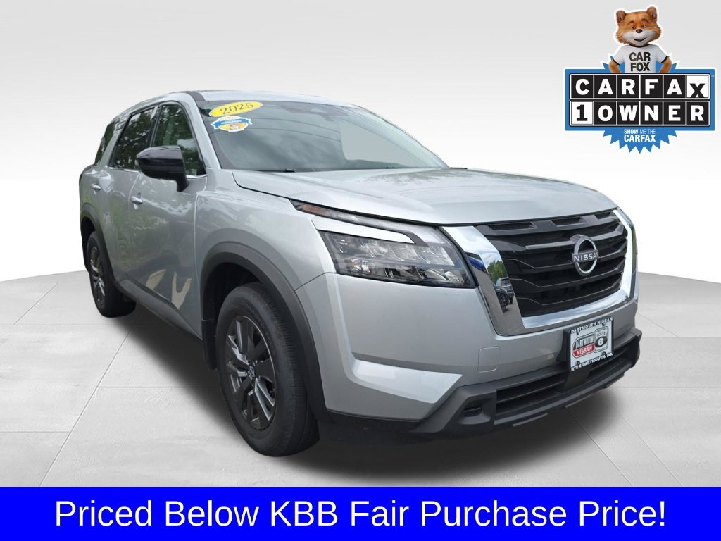 Used 2025 Silver Nissan S image 1