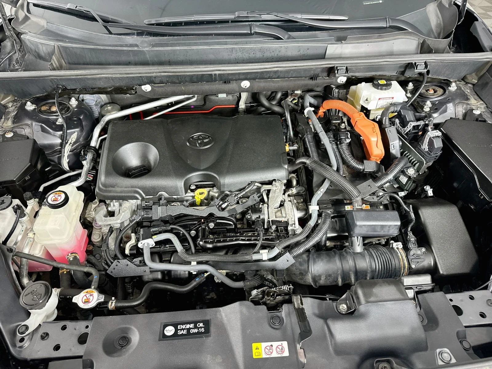 Used 2020 Magnetic Gray Metallic Toyota XLE image 31
