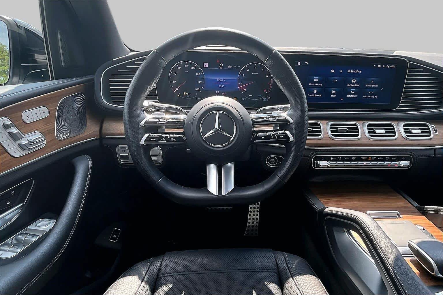 Used 2025 Cirrus Silver Metallic Mercedes-Benz GLS 580 image 6