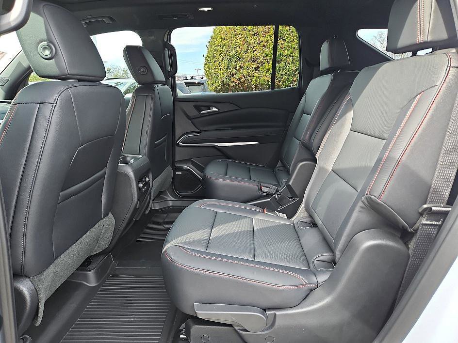 2026 Chevrolet Traverse Z71 - Photo 10
