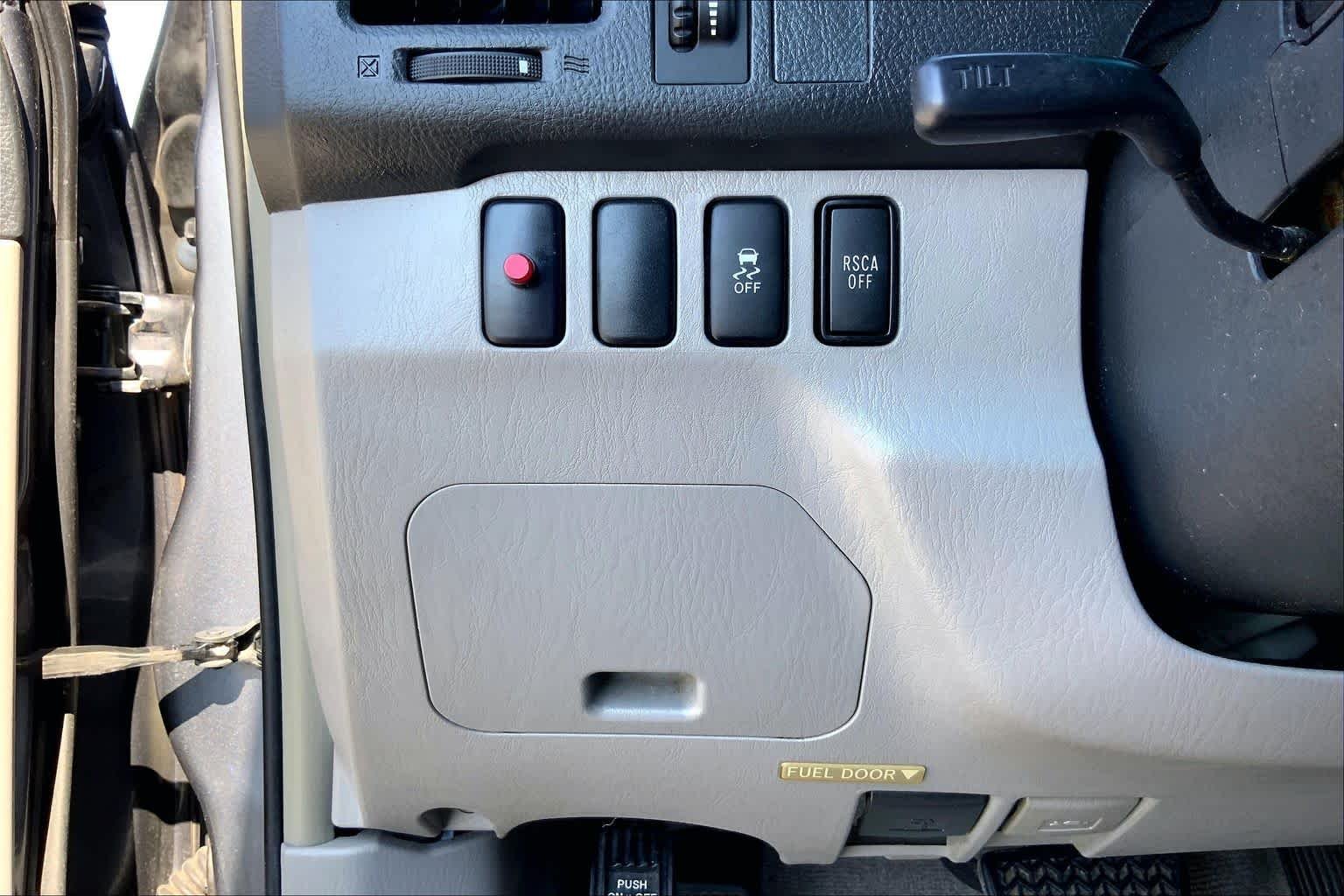 Used 2008 Galactic Gray Mica Toyota SR5 image 31
