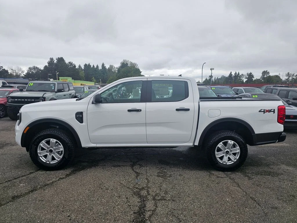 New 2025 Oxford White Ford XL image 4