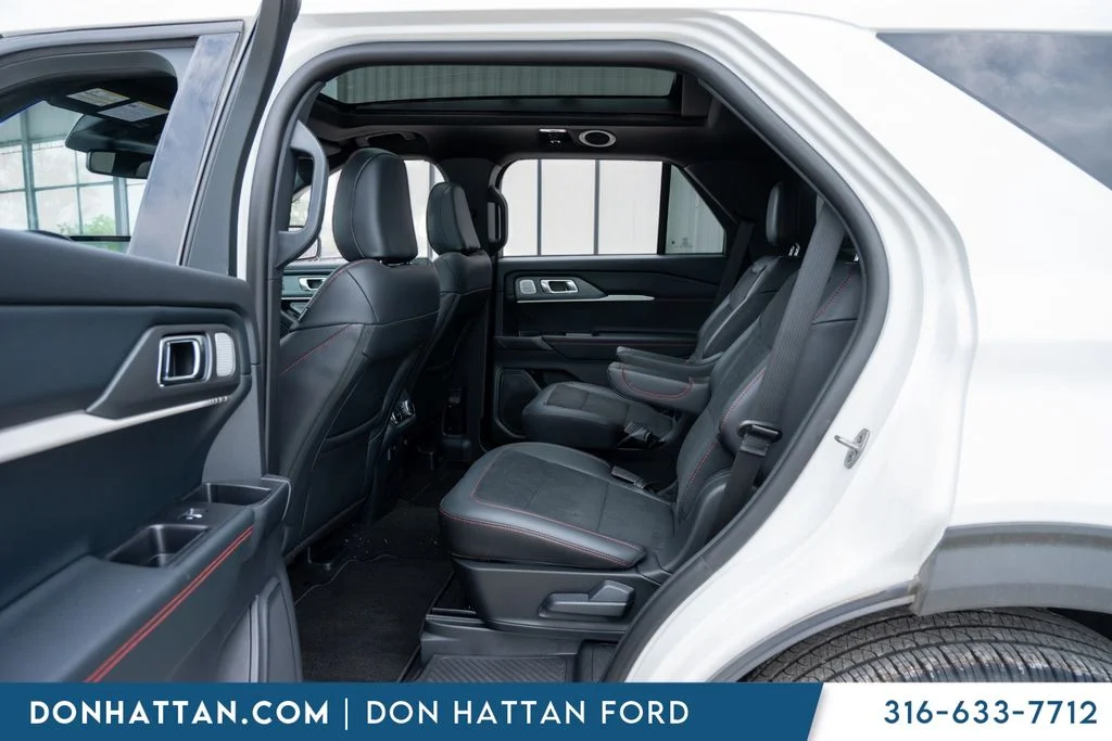 New 2026 Star White Metallic Tri-Coat Ford ST image 25