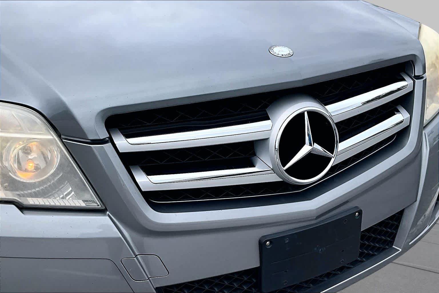 Used 2010 Palladium Silver Metallic Mercedes-Benz GLK 350 image 28