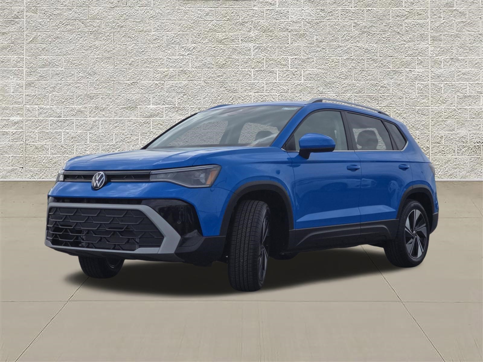 New 2026 Cornflower Blue Volkswagen SE image 3