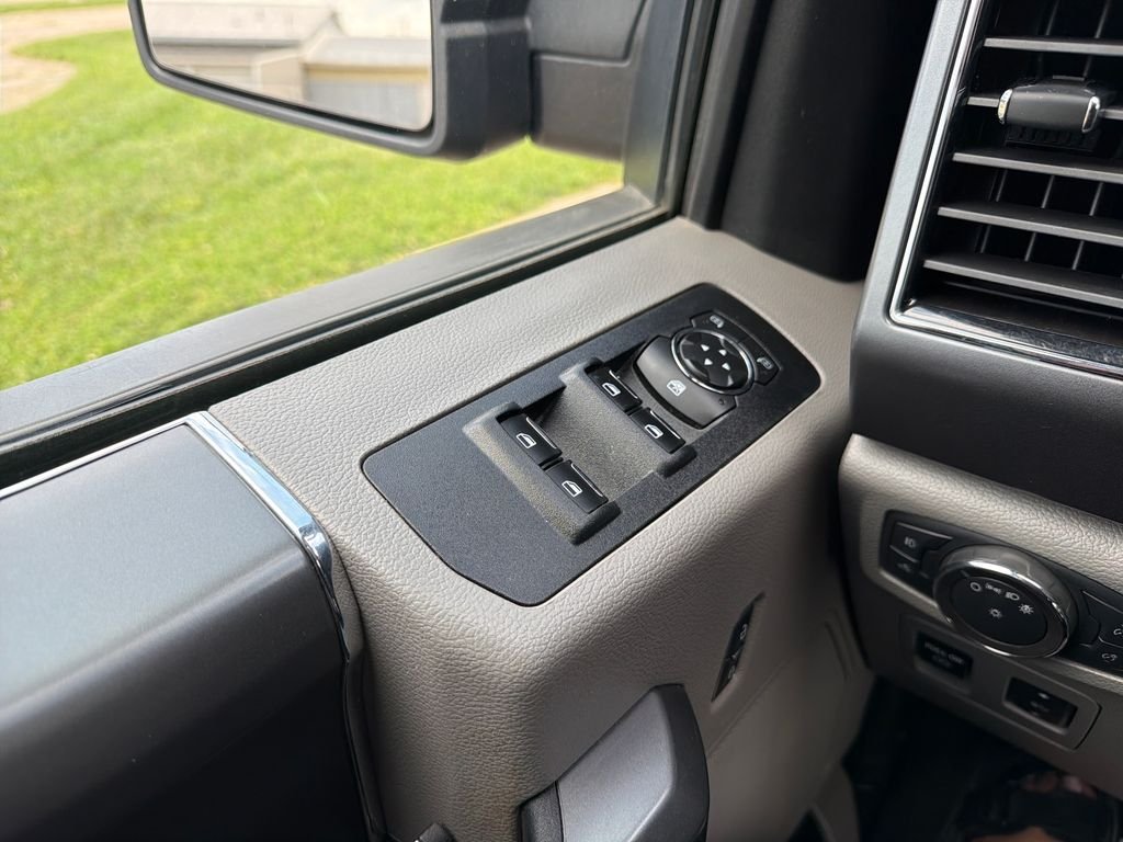Used 2020 Stone Gray Metallic Ford XLT image 23