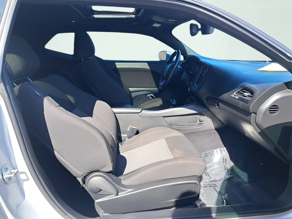 Used 2020 Silver Dodge SXT image 33