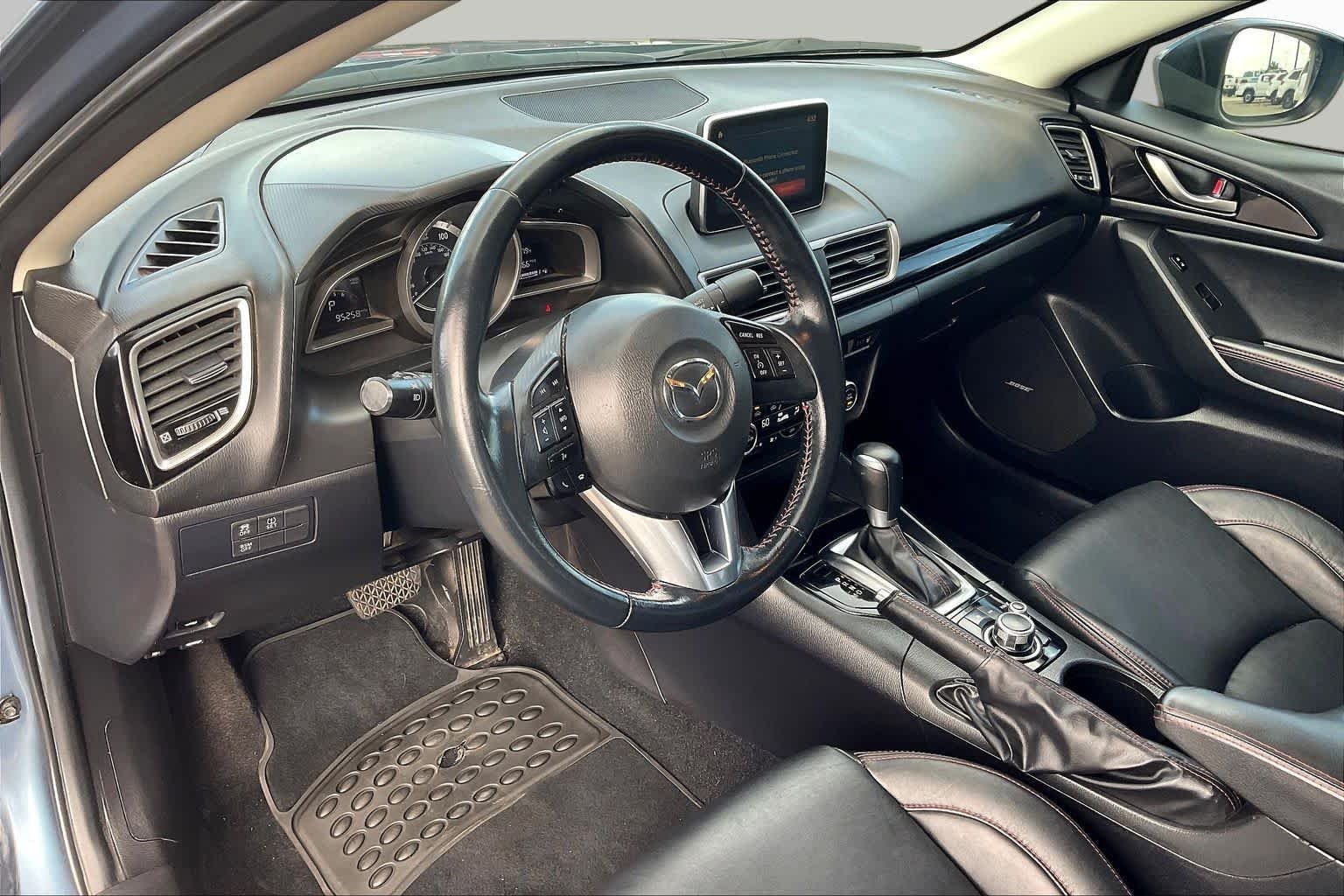 Used 2016 Blue Reflex Mica Mazda i Grand Touring image 16