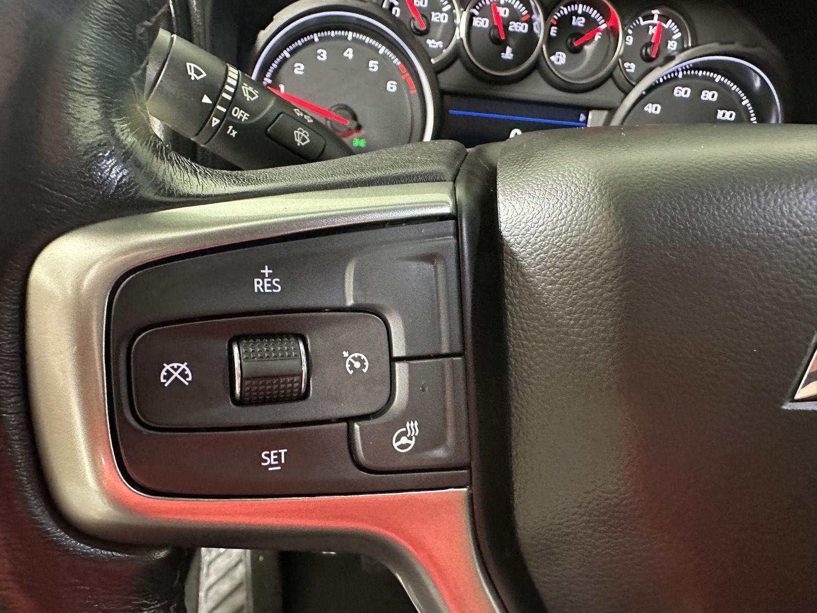 Used 2021 Silver Ice Metallic Chevrolet LT image 17