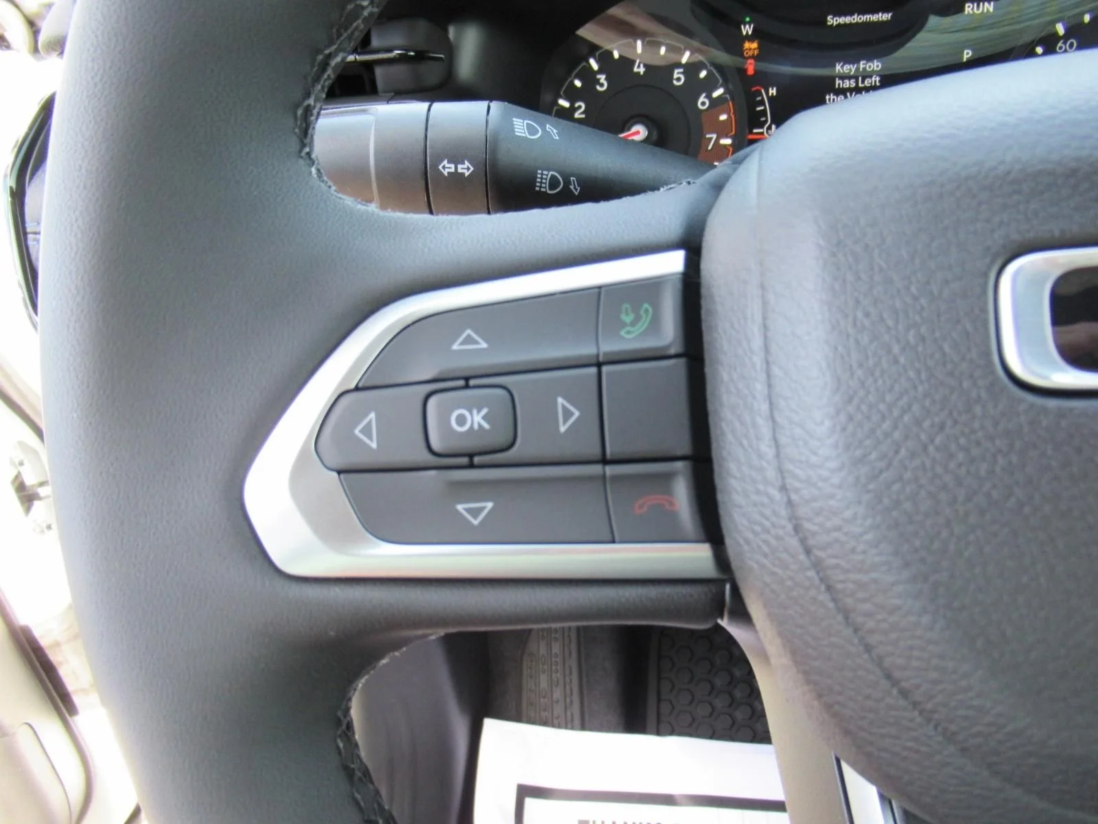 New 2026 Bright White Clearcoat Jeep Latitude Altitude image 22