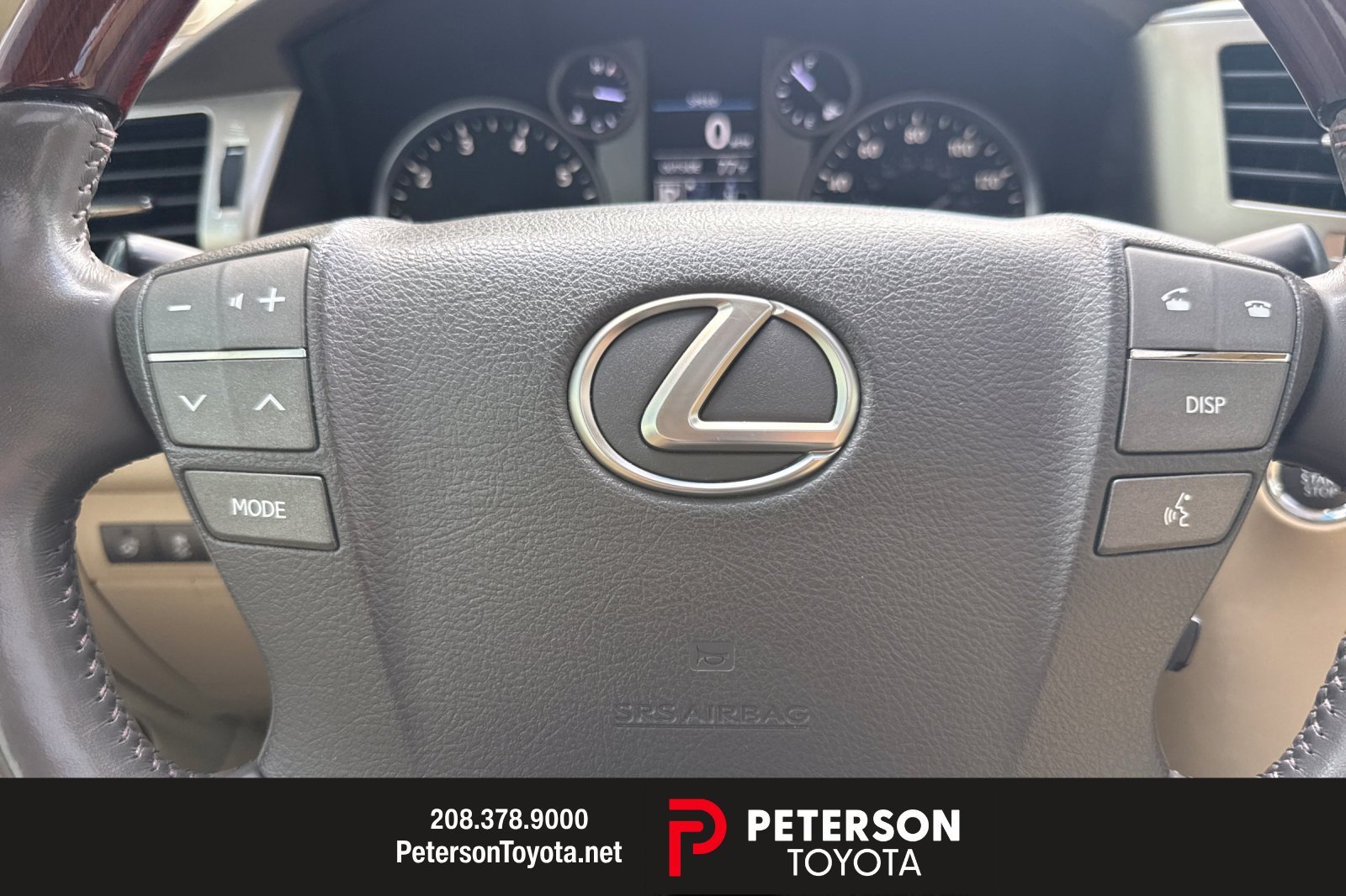 Used 2013  Lexus 570 image 23