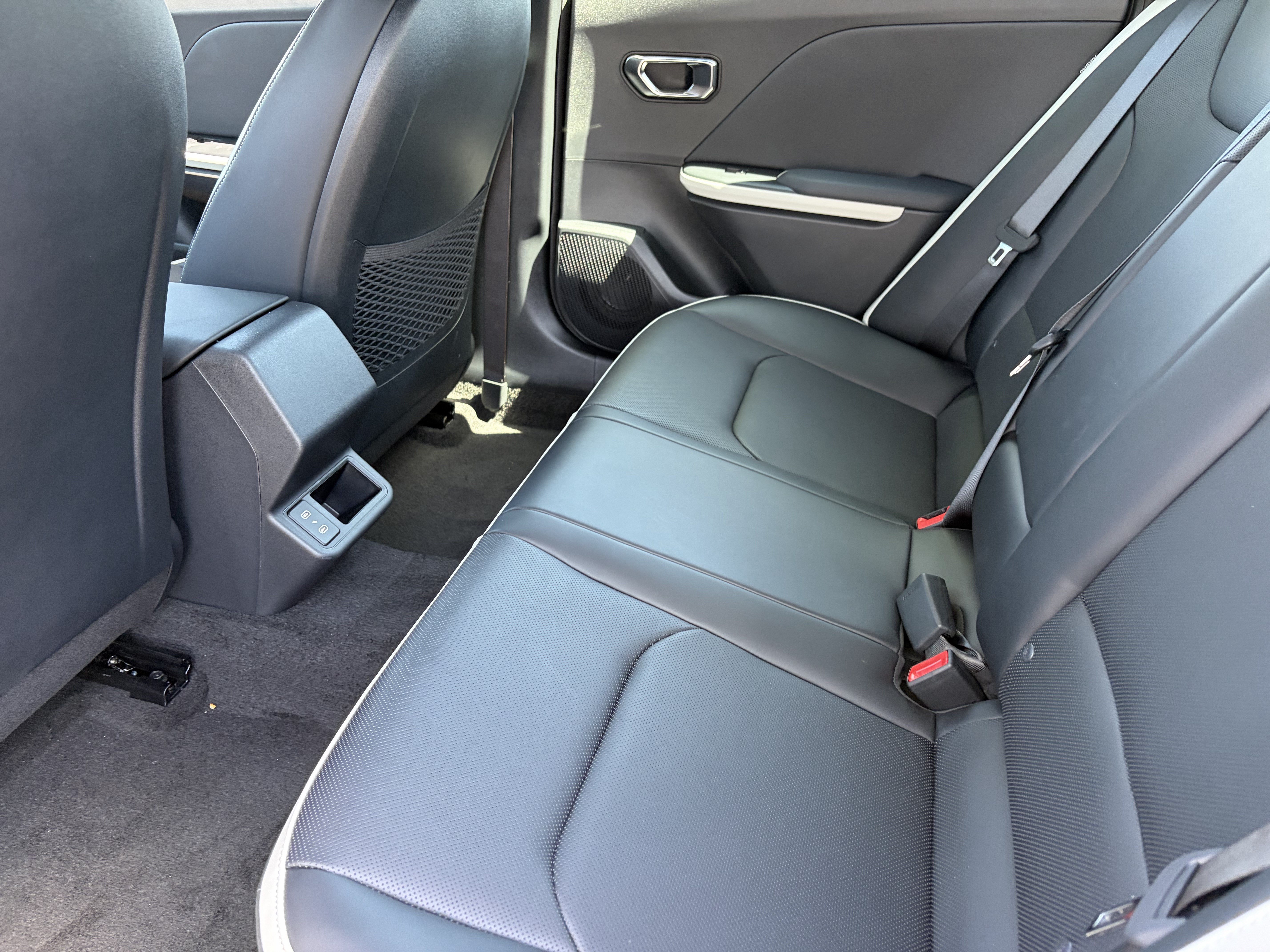 New 2026 Interstellar Gray Kia GT-Line image 15
