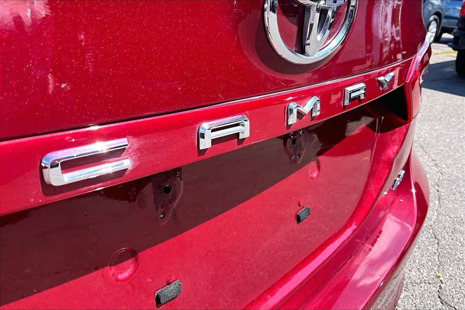 Used 2018 Ruby Flare Pearl Toyota LE image 10