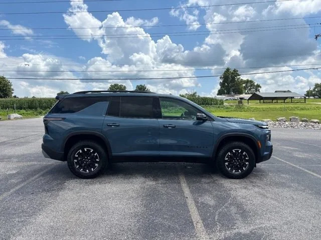 Used 2026 Lakeshore Blue Metallic Chevrolet Z71 image 6