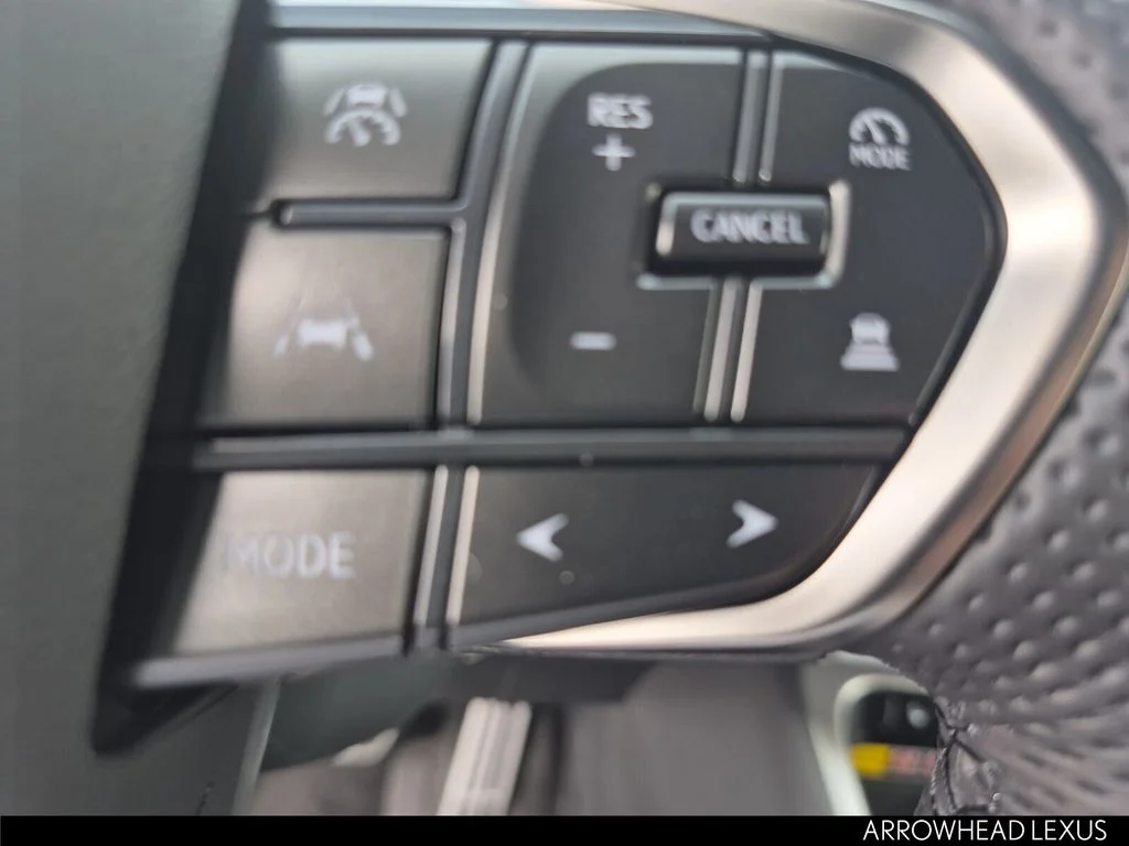 New 2026 Silver Lexus 500h F SPORT Performance Premium image 24