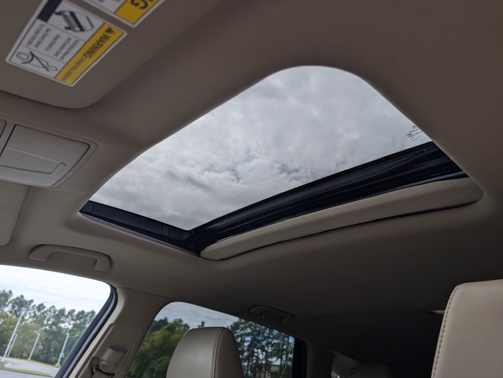 Used 2017 White Acura 3.5L image 27