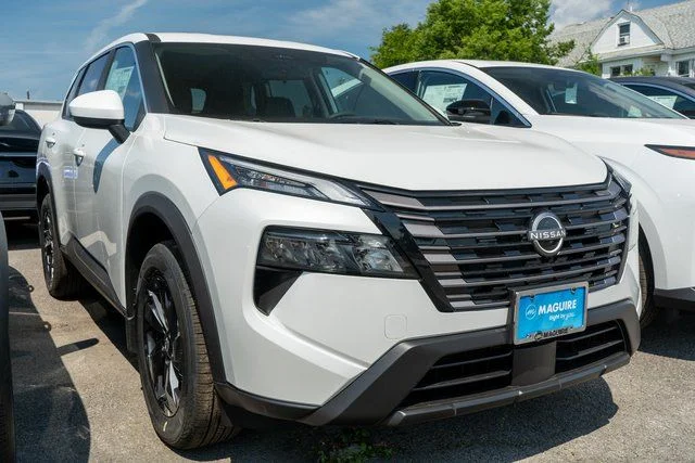 New 2026 White Nissan SV image 4