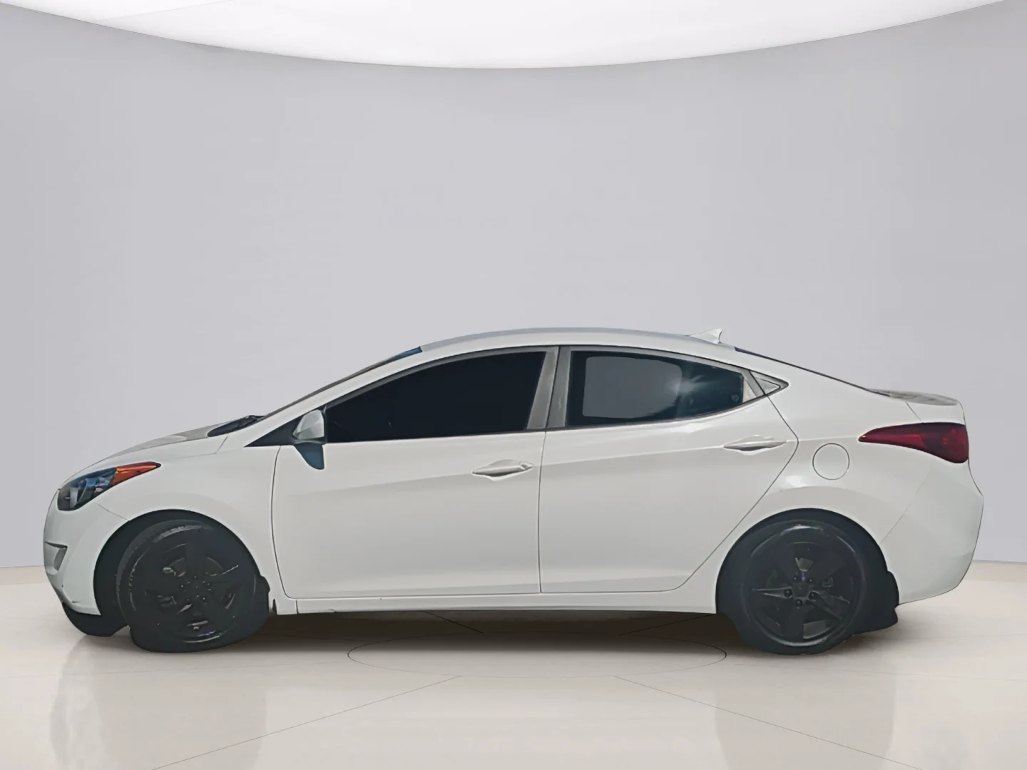 Used 2013 White Hyundai GLS image 2