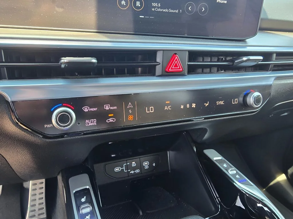Used 2024 Gravity Grey Kia X-Pro SX Prestige image 18